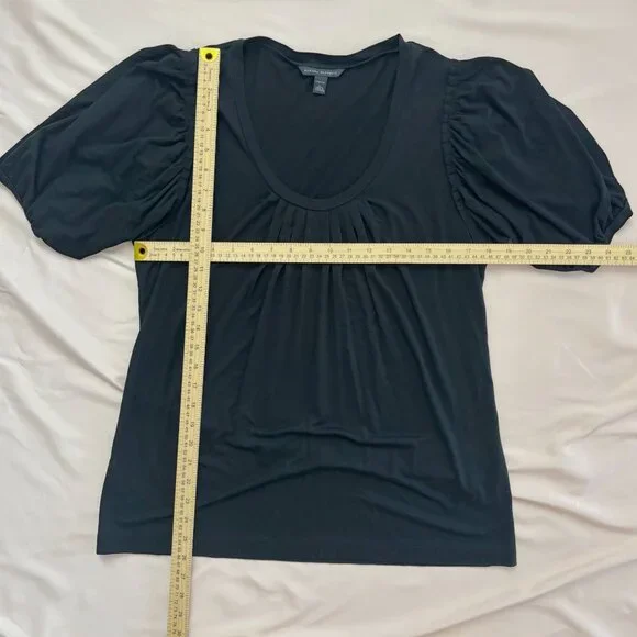 Banana Republic Stretch Top with Puff‎ Sleeves - Black - Size L - Picture 3 of 9